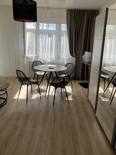 Möbelierte helle 3-Zimmer-Wohnung mit Balkon in Berlin Spandau — photo 1